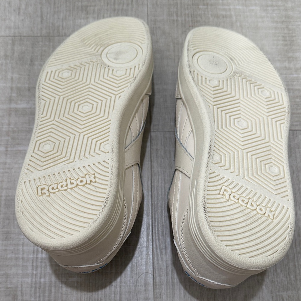Reebok Beige and Blue Sneaker Shoes - Picture 9 of 9